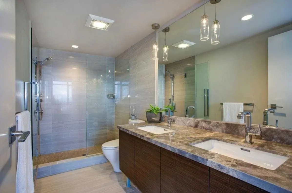 Double vanity bathroom